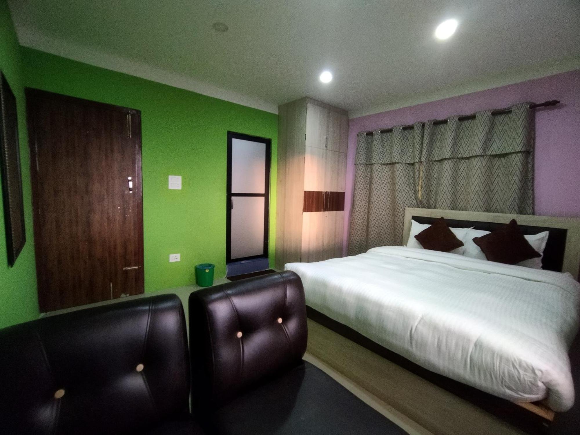 נגאקוט Chareli Resort מראה חיצוני תמונה